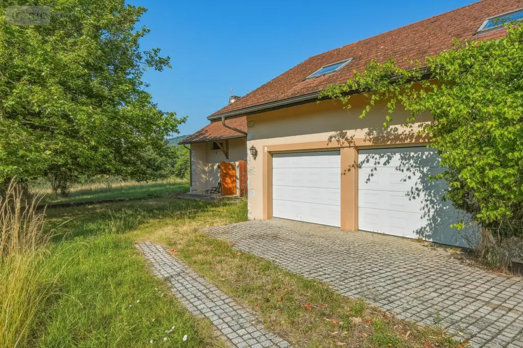 Maison a vendre Divonne-les-Bains 01220 Ain 01 661 m2 11 pièces 2500000 euros 01047-868 008