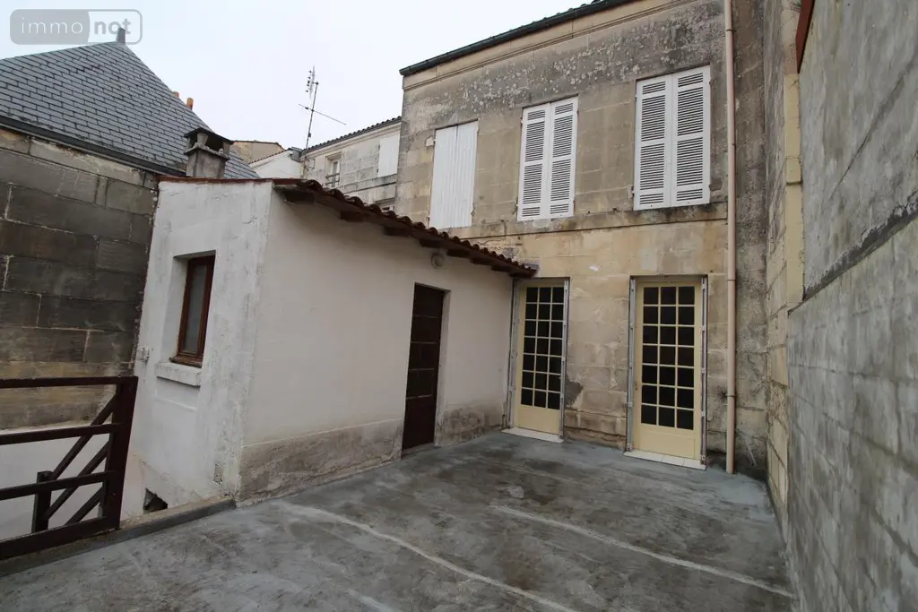 Immeuble de rapport a vendre Saintes 17100 Charente-Maritime 17 85 m2 236070 euros 17111-649 004