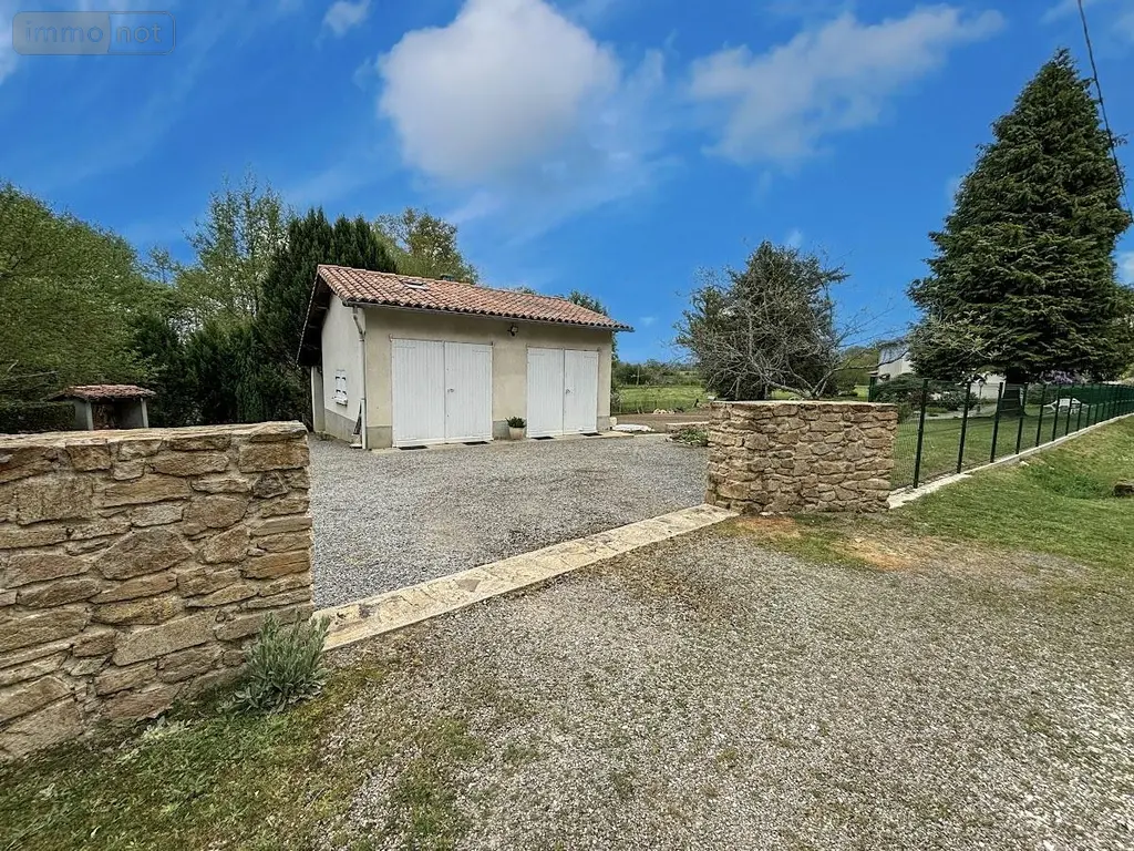 Maison a vendre Montrollet 16420 Charente 16 120 m2 6 pièces 178040 euros 87056-748 010
