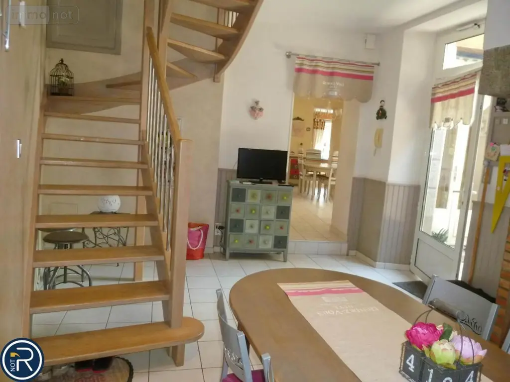 Maison a vendre Montsûrs 53150 Mayenne 53 130 m2 6 pièces 208000 euros 53004-1114 008
