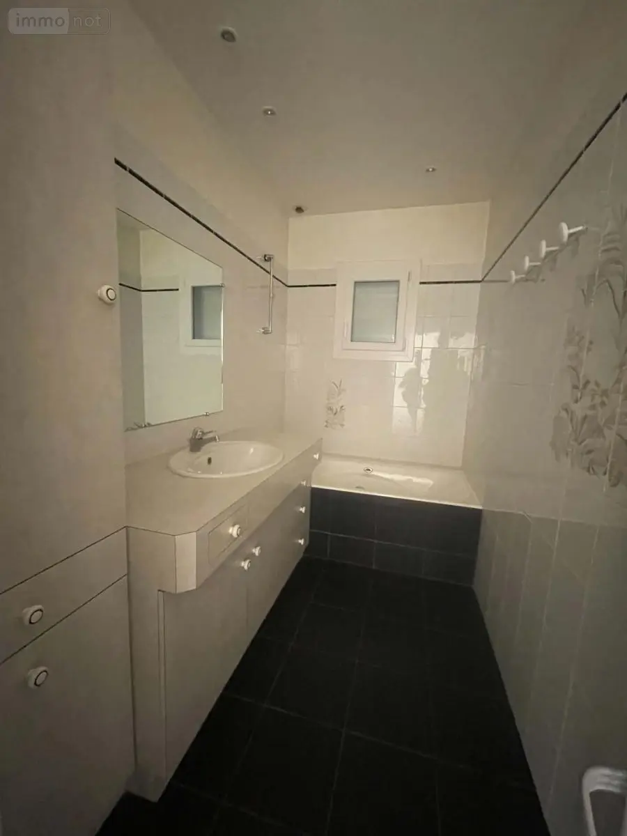 Maison a vendre Distré 49400 Maine-et-Loire 49 119 m2 6 pièces 226322 euros 49075-833 009