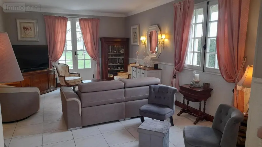 Maison a vendre Vivy 49680 Maine-et-Loire 49 180 m2 8 pièces 317900 euros 49076-320 007