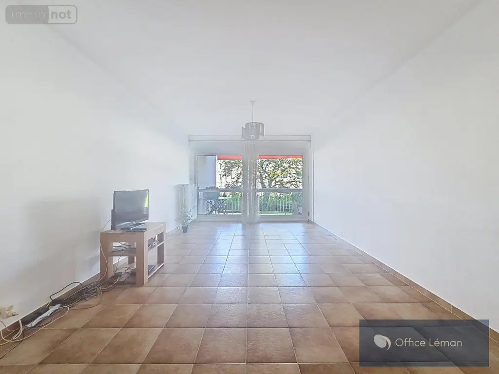 Appartement a vendre Ferney-Voltaire 01210 Ain 01 91 m2 3 pièces 385000 euros 01047-836 002