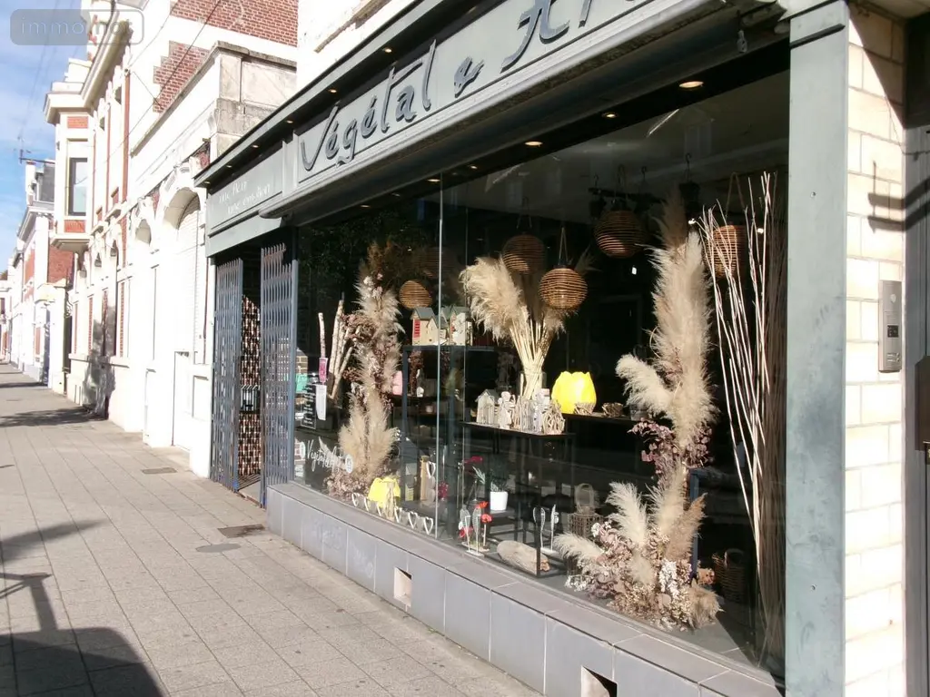 Location fonds et murs commerciaux Béthune 62400 Pas-de-Calais 62 120 m2 2000 euros 62023-L1448 003