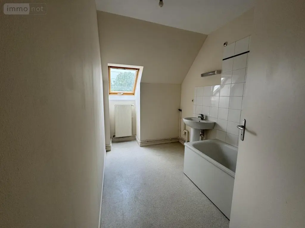 Location appartement Fouilloy 80800 Somme 80 55 m2 630 euros 80121-L622 005