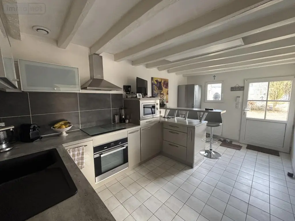 Maison a vendre Longué-Jumelles 49160 Maine-et-Loire 49 136 m2 6 pièces 277380 euros 49037-1193 005