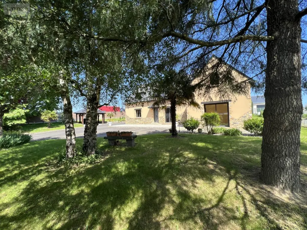 Maison a vendre Châteaugiron 35410 Ille-et-Vilaine 35 160 m2 8 pièces 405240 euros 35018-738 004