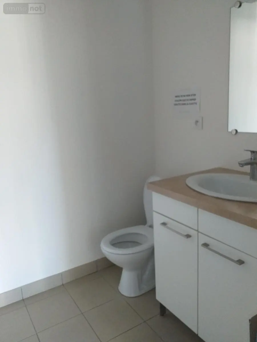 Fonds et murs commerciaux a vendre Vannes 56000 Morbihan 56 267 m2 670872 euros 56005-902 029