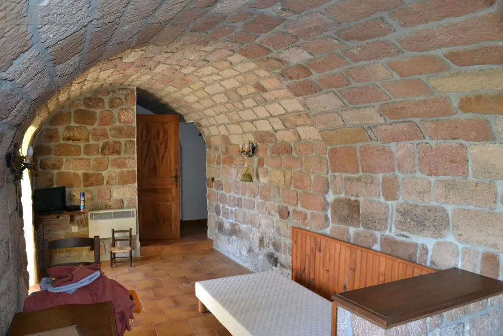 Maison a vendre Planzolles 07230 Ardèche 07 292 m2 15 pièces 472500 euros 07068-740 018