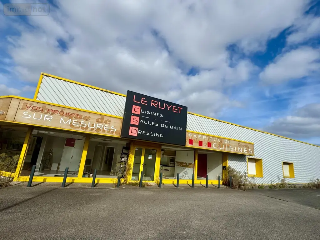 Fonds et murs commerciaux a vendre Pluméliau-Bieuzy 56930 Morbihan 56 1540 m2 8 pièces 310800 euros LR9 002