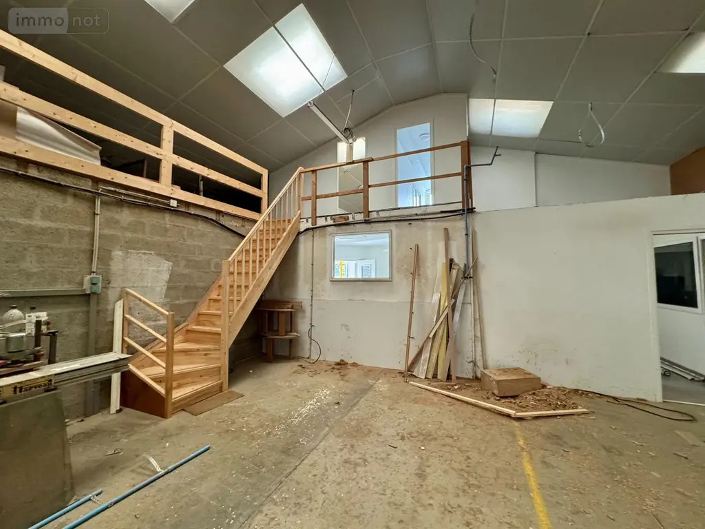 Fonds et murs commerciaux a vendre Pluméliau-Bieuzy 56930 Morbihan 56 1540 m2 8 pièces 310800 euros LR9 010