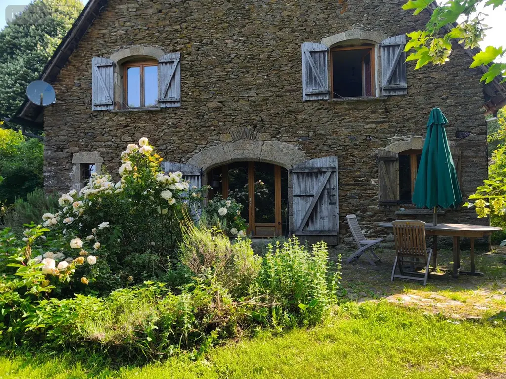 Maison a vendre Arnac 15150 Cantal 15 206 m2 6 pièces 299425 euros 059-2020 003