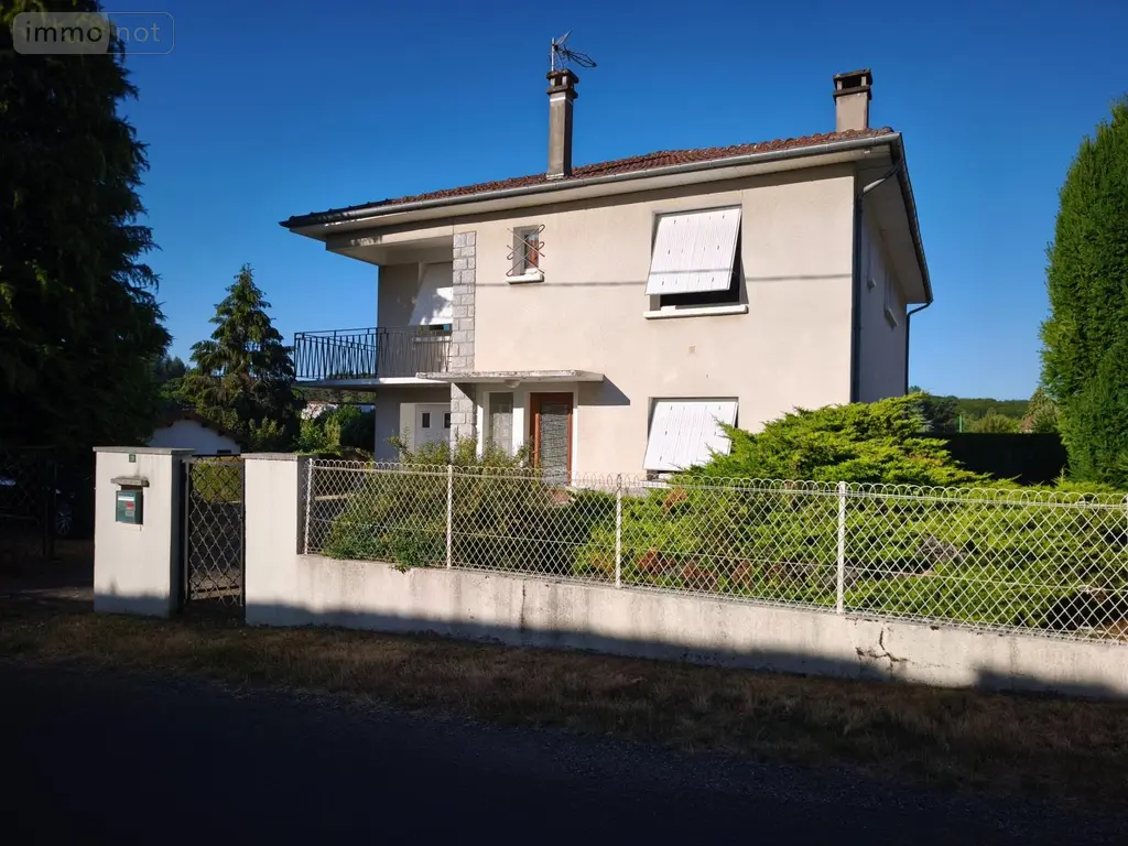 Maison a vendre Le Rouget-Pers 15290 Cantal 15 105 m2 4 pièces 137800 euros 059-2076 002