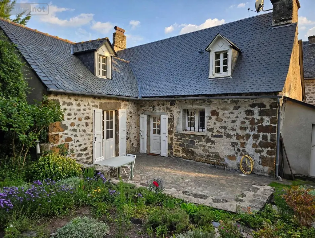 Maison a vendre Fontanges 15140 Cantal 15 133 m2 160000 euros 059-2089 002