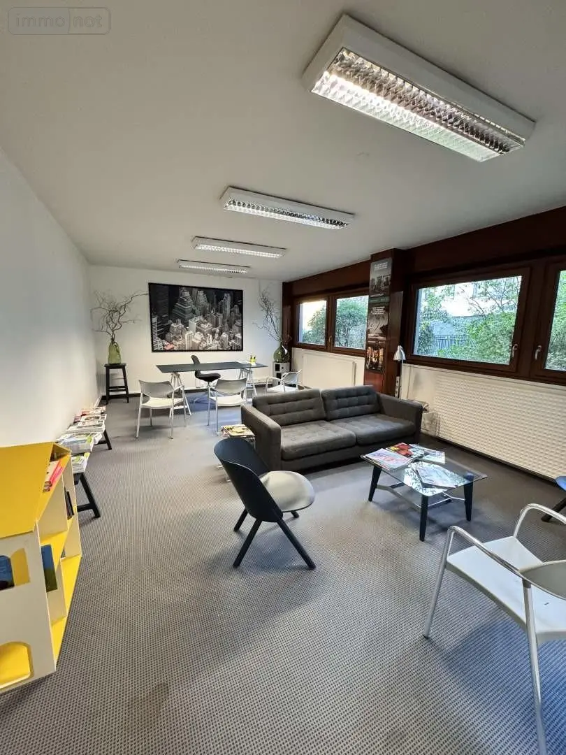 Fonds et murs commerciaux a vendre Rennes 35700 Ille-et-Vilaine 35 85 m2 291200 euros 028-1343_SNI2 002
