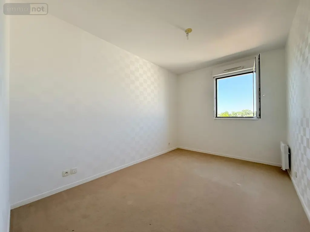 Appartement a vendre Le Rheu 35650 Ille-et-Vilaine 35 69 m2 3 pièces 199900 euros 007-2614MY 006