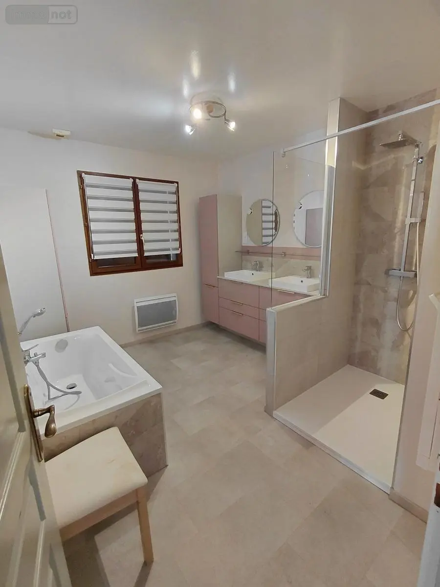 Location maison Toutainville 27500 Eure 27 176 m2 7 pièces 1300 euros 06526 015