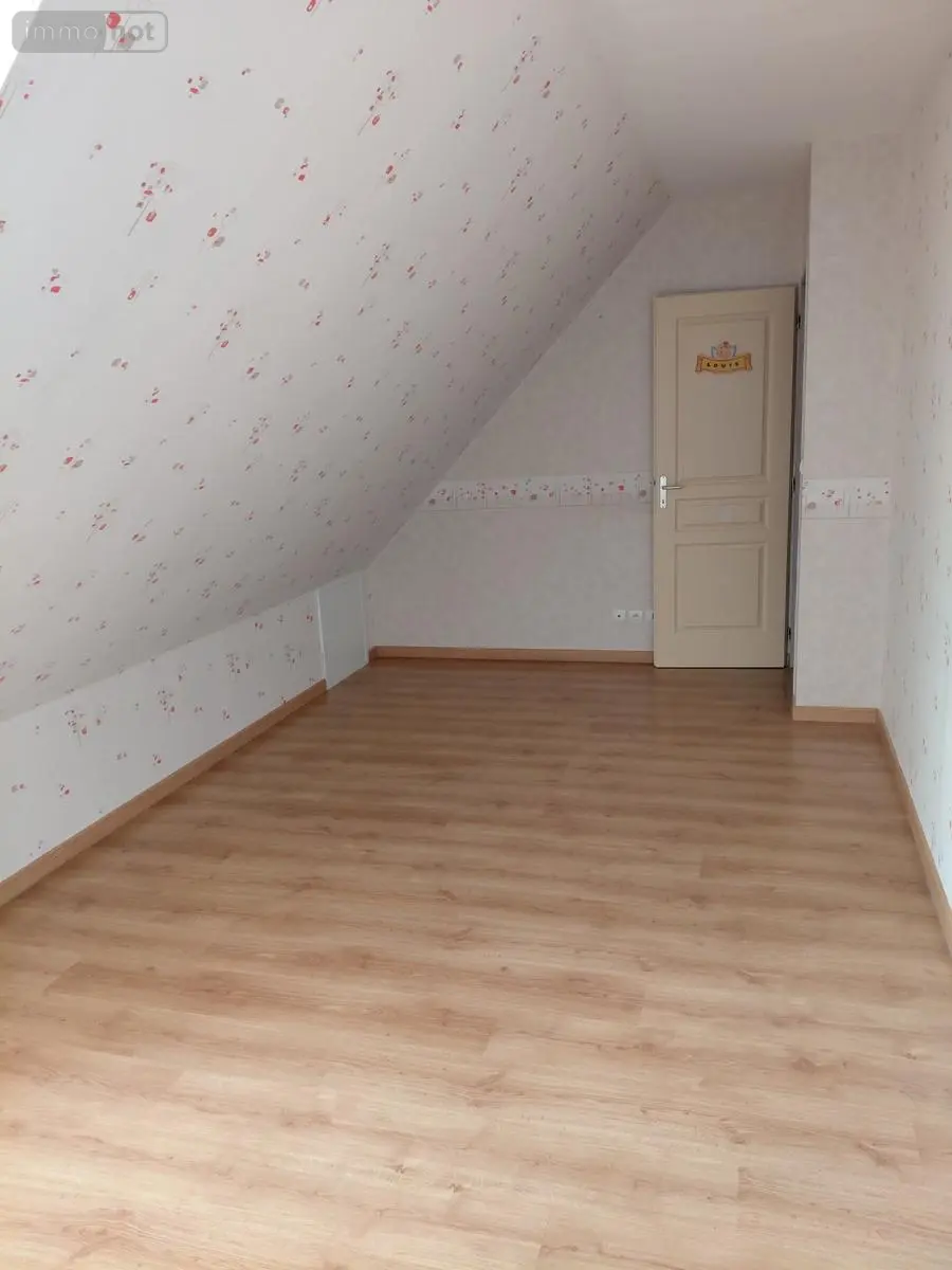 Location maison Toutainville 27500 Eure 27 176 m2 7 pièces 1300 euros 06526 025