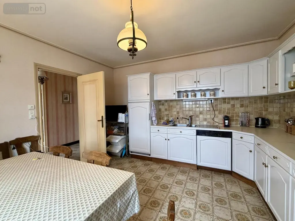 Maison a vendre Plougonven 29640 Finistère 29 142 m2 8 pièces 231880 euros 29107-2820 007