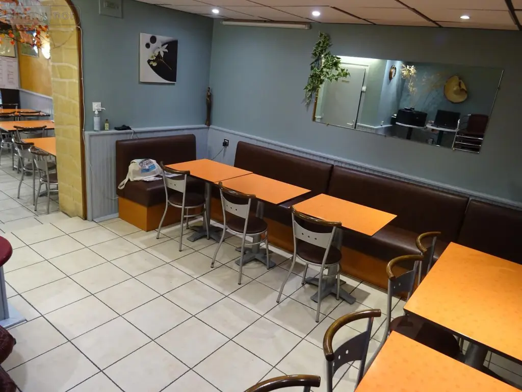 Fonds et murs commerciaux a vendre Laval 53000 Mayenne 53 92 m2 4 pièces 147500 euros 53079-1409 002