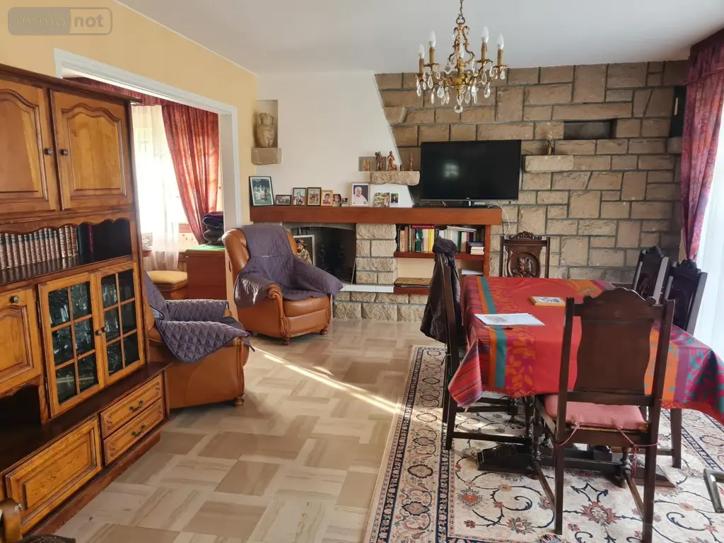 Maison a vendre La Chèze 22210 Côtes-d'Armor 22 134 m2 7 pièces 161780 euros 56053-2539 005