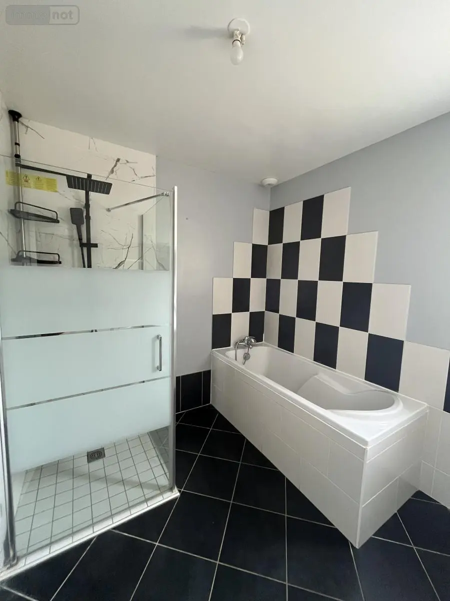 Location maison Évron 53600 Mayenne 53 134 m2 850 euros 53078-L199 007