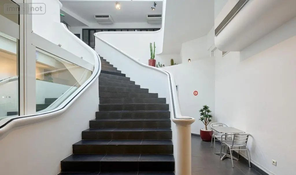 Immeuble de rapport a vendre Paris 17e Arrondissement 75017 Paris 75 1096 m2 7420000 euros 75022-904 013