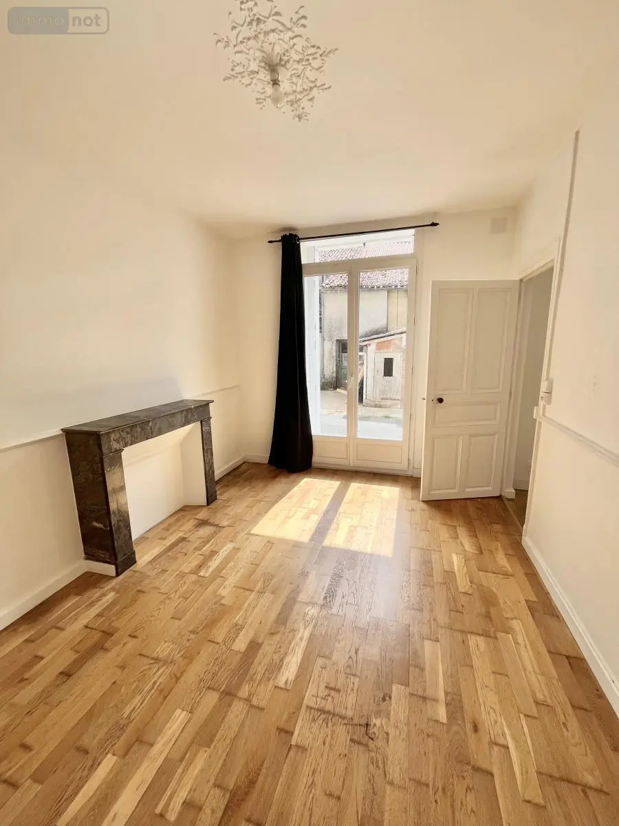 Maison a vendre Montrevault-sur-Èvre 49110 Maine-et-Loire 49 83 m2 4 pièces 118800 euros 49019-3576 002