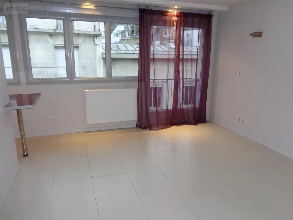 Location appartement Nantes 44000 Loire-Atlantique 44 28 m2 1 pièce 547 euros 44028-L184 002
