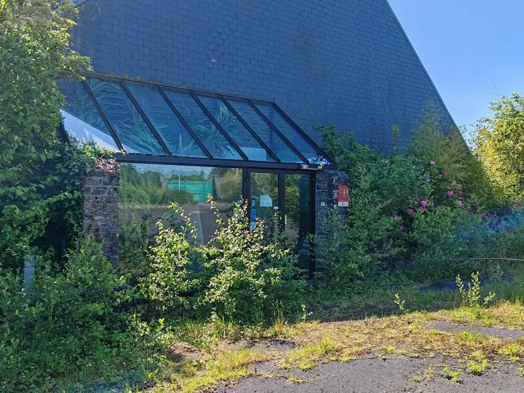 Immeuble de rapport a vendre Plounéour-Ménez 29410 Finistère 29 800 m2 263500 euros 29107-2761 013