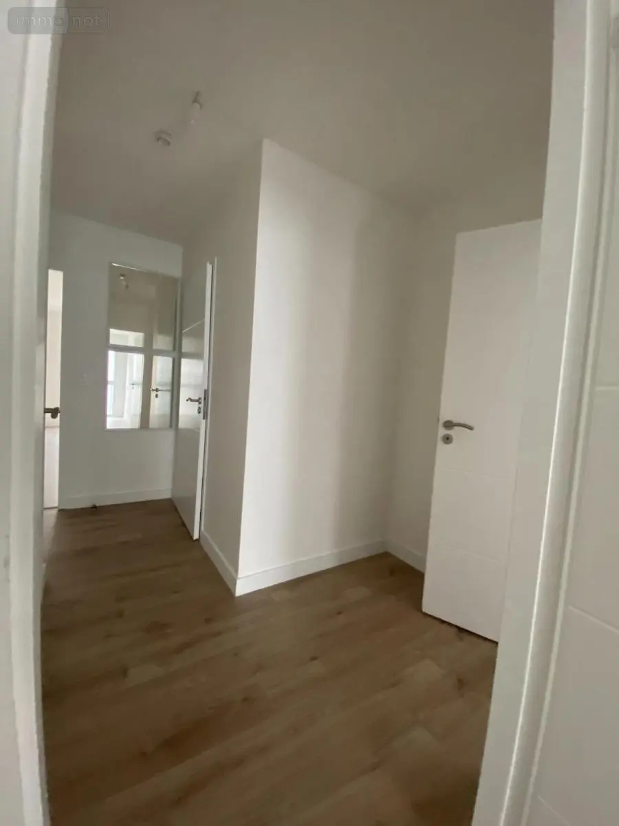 Location appartement Saint-Philbert-de-Grand-Lieu 44310 Loire-Atlantique 44 65 m2 818 euros 44039-L333 004