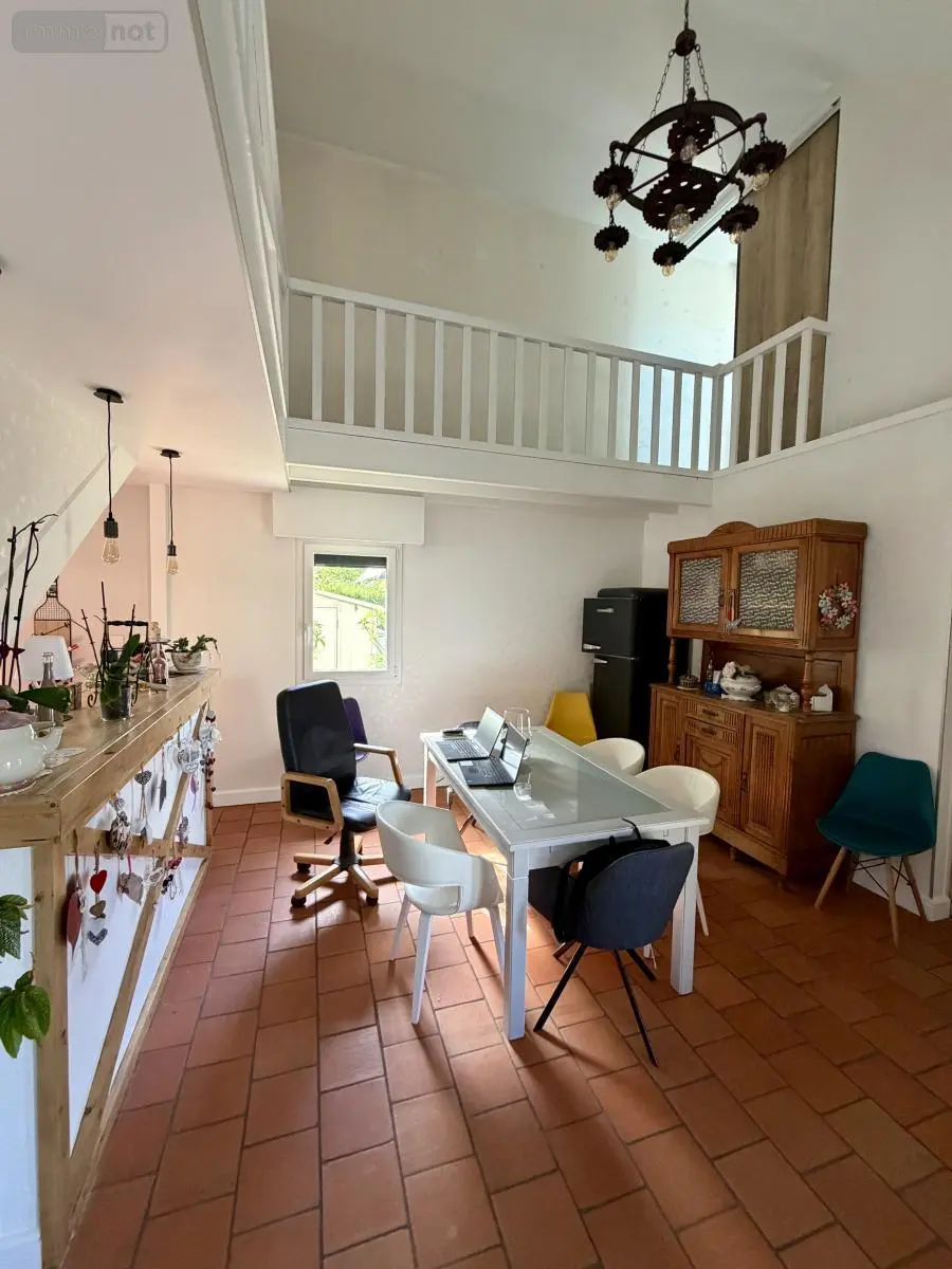 Maison a vendre Neuillé 49680 Maine-et-Loire 49 156 m2 244500 euros 49076-354 003