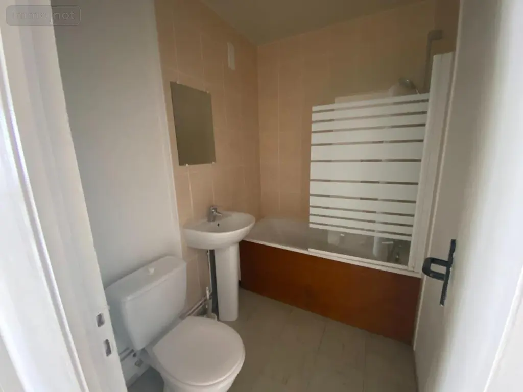 Location appartement Laon 02000 Aisne 02 32 m2 1 pièce 420 euros 02003-L253 004