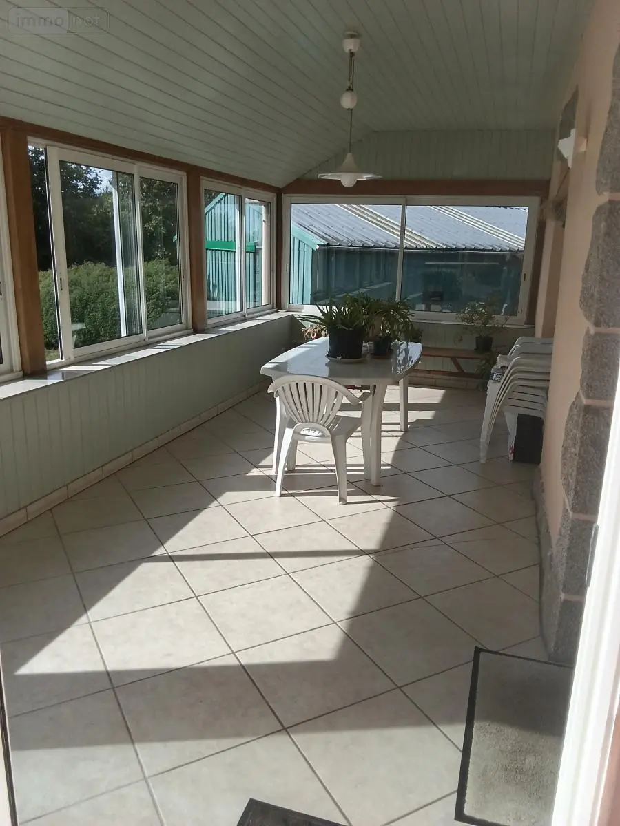 Immeuble de rapport a vendre Huelgoat 29690 Finistère 29 704 m2 1257600 euros 29064-2880 010