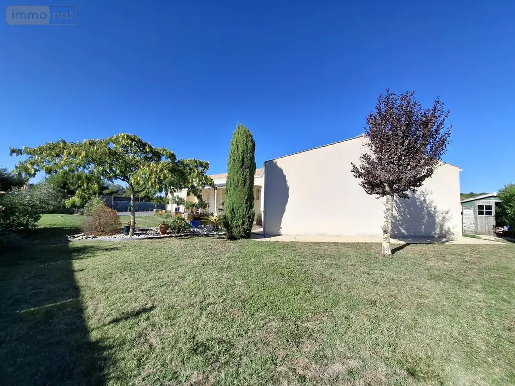 Maison a vendre Saintes 17100 Charente-Maritime 17 134 m2 5 pièces 335000 euros 17111-768 003