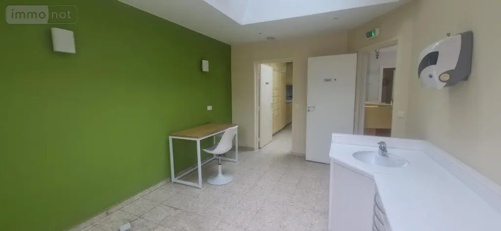 Location fonds et murs commerciaux Wavrin 59136 Nord 59 84 m2 3 pièces 780 euros 59032-L230 003