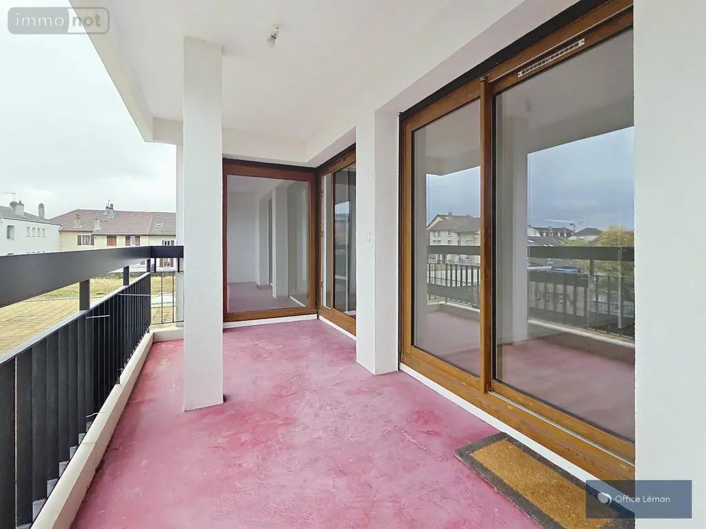 Appartement a vendre Ferney-Voltaire 01210 Ain 01 80 m2 3 pièces 405000 euros 01047-890 009