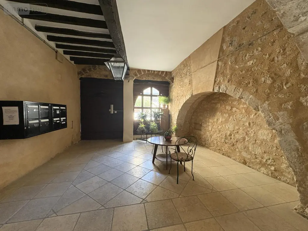 Appartement a vendre Forcalquier 04300 Alpes-de-Haute-Provence 04 28 m2 1 pièce 92200 euros 04022-140 011