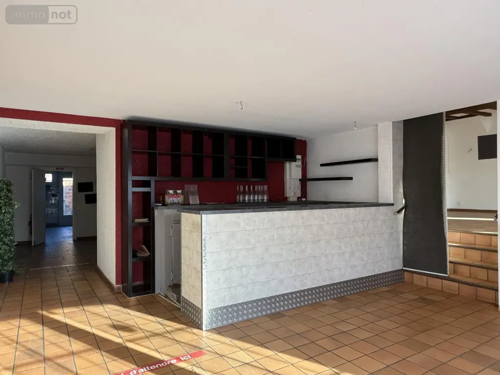 Immeuble de rapport a vendre Beaupréau-en-Mauges 49600 Maine-et-Loire 49 260 m2 146720 euros 49058-1546 002