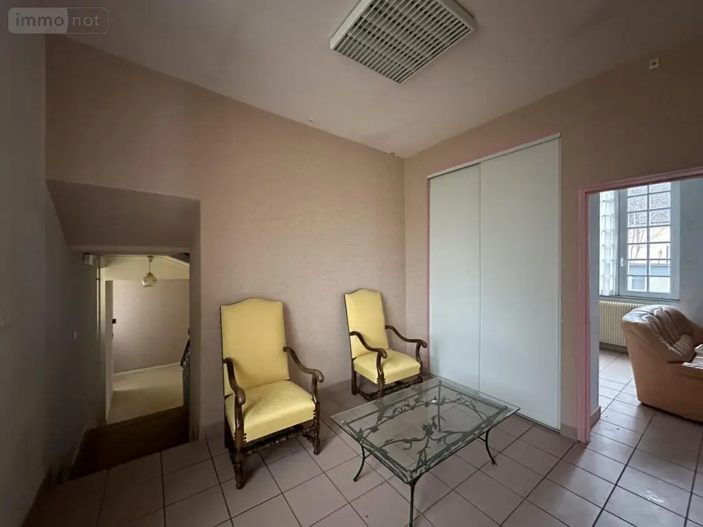 Immeuble de rapport a vendre Nolay 21340 Côte-d'Or 21 163 m2 190800 euros 21074-204 002