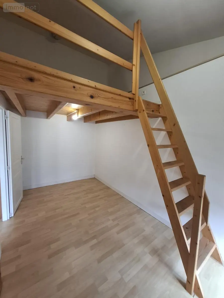 Appartement a vendre Saintes 17100 Charente-Maritime 17 96 m2 4 pièces 178364 euros 17111-753 019