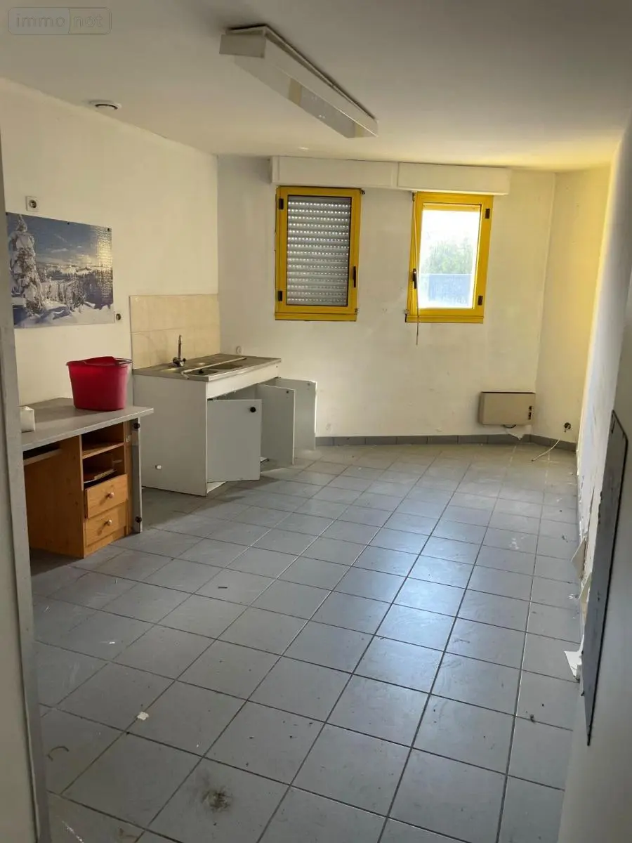 Garage et parking a vendre Port-Louis 56290 Morbihan 56 367 m2 280000 euros 56039-1269 014