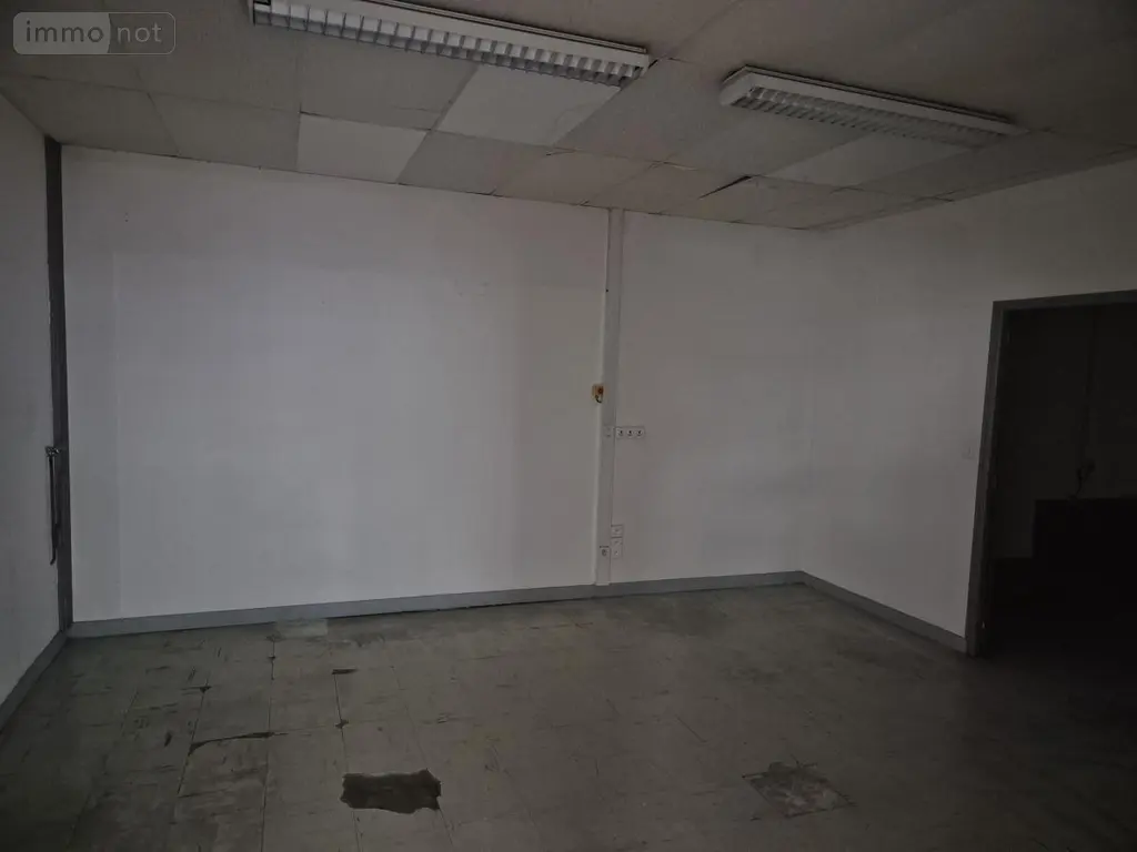 Fonds et murs commerciaux a vendre Marnay 70150 Haute-Saône 70 111 m2 99360 euros 25012-974 003