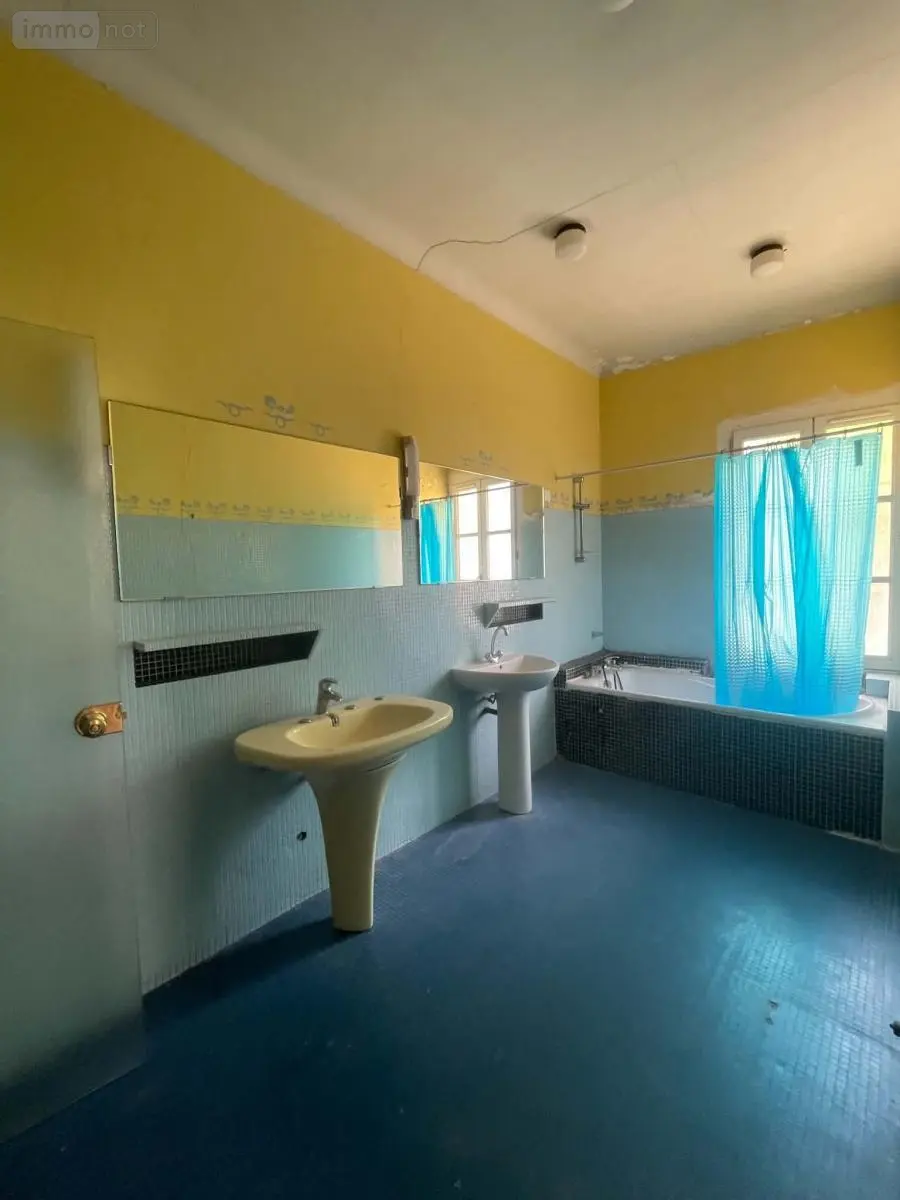Maison a vendre Saumur 49400 Maine-et-Loire 49 442 m2 571978 euros 49075-830 009