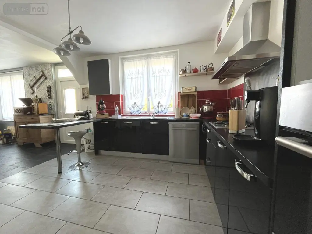 Maison a vendre Lavaré 72390 Sarthe 72 137 m2 6 pièces 182700 euros 72033-247 002