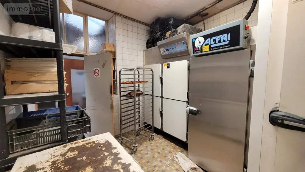 Immeuble de rapport a vendre Sablé-sur-Sarthe 72300 Sarthe 72 233 m2 168000 euros 72068-1948 005