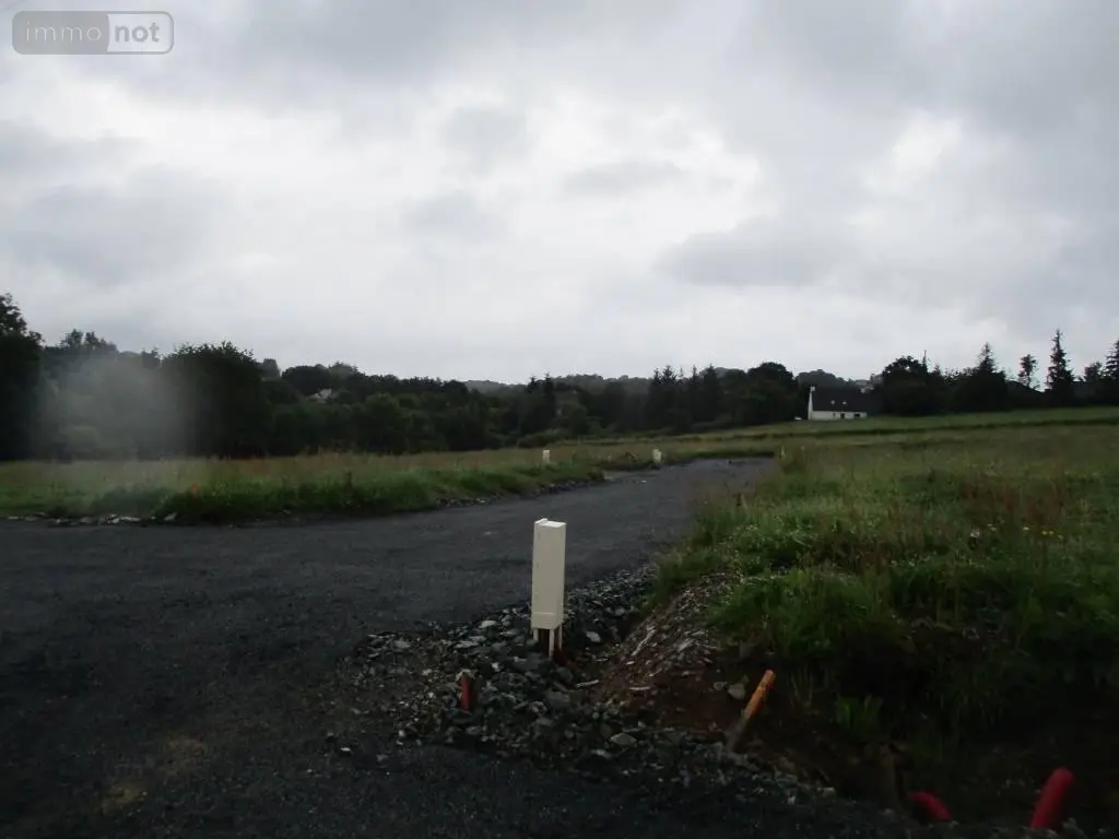 Terrain a batir a vendre Kergloff 29270 Finistère 29 8320 euros 29064-2750 003