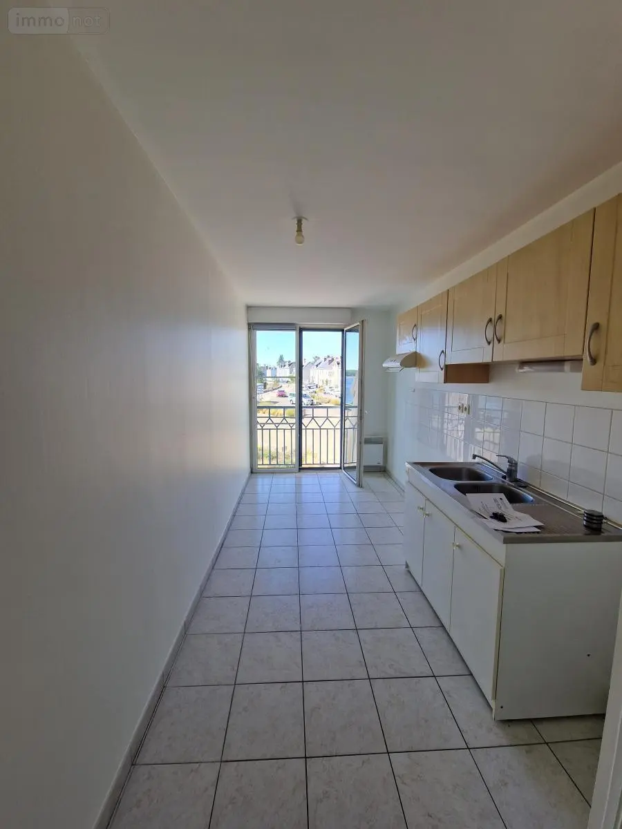 Location appartement Loire-Authion 49140 Maine-et-Loire 49 90 m2 4 pièces 720 euros 49112-L212 003