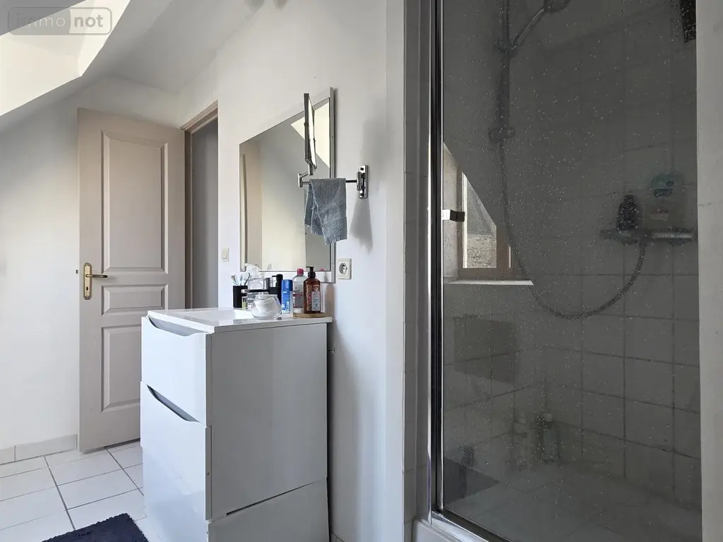 Immeuble de rapport a vendre Château-Gontier-sur-Mayenne 53200 Mayenne 53 85 m2 157500 euros 53073-1729 005