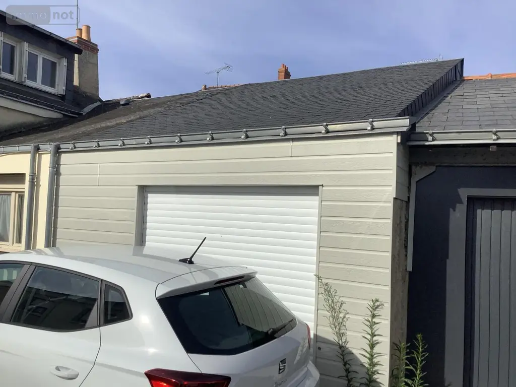 Fonds et murs commerciaux a vendre Trélazé 49800 Maine-et-Loire 49 129 m2 256760 euros 49013-2052 008